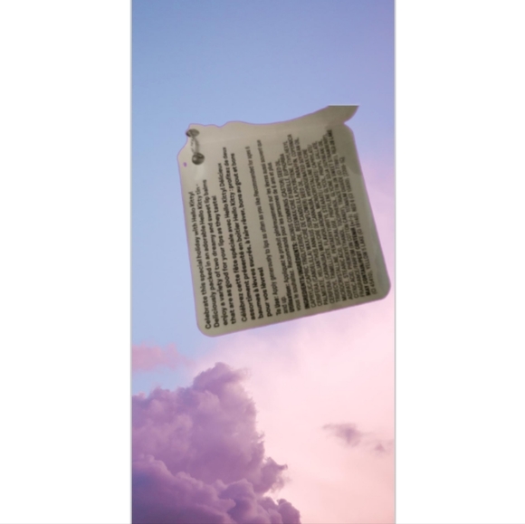 ❤️🐍Hello kitty Lip Smackers - Picture 9 of 9